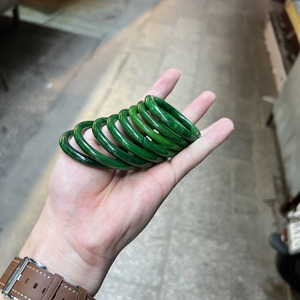 กำไลข้อมือหยกหยกหยกสีเขียวเข้มบางกว่า40มม. บางกว่าธรรมชาติ - Product Image 4