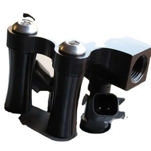 Cosmo13B-RE用のフル機能エンジニアリング燃料レールセット - Product Image 1