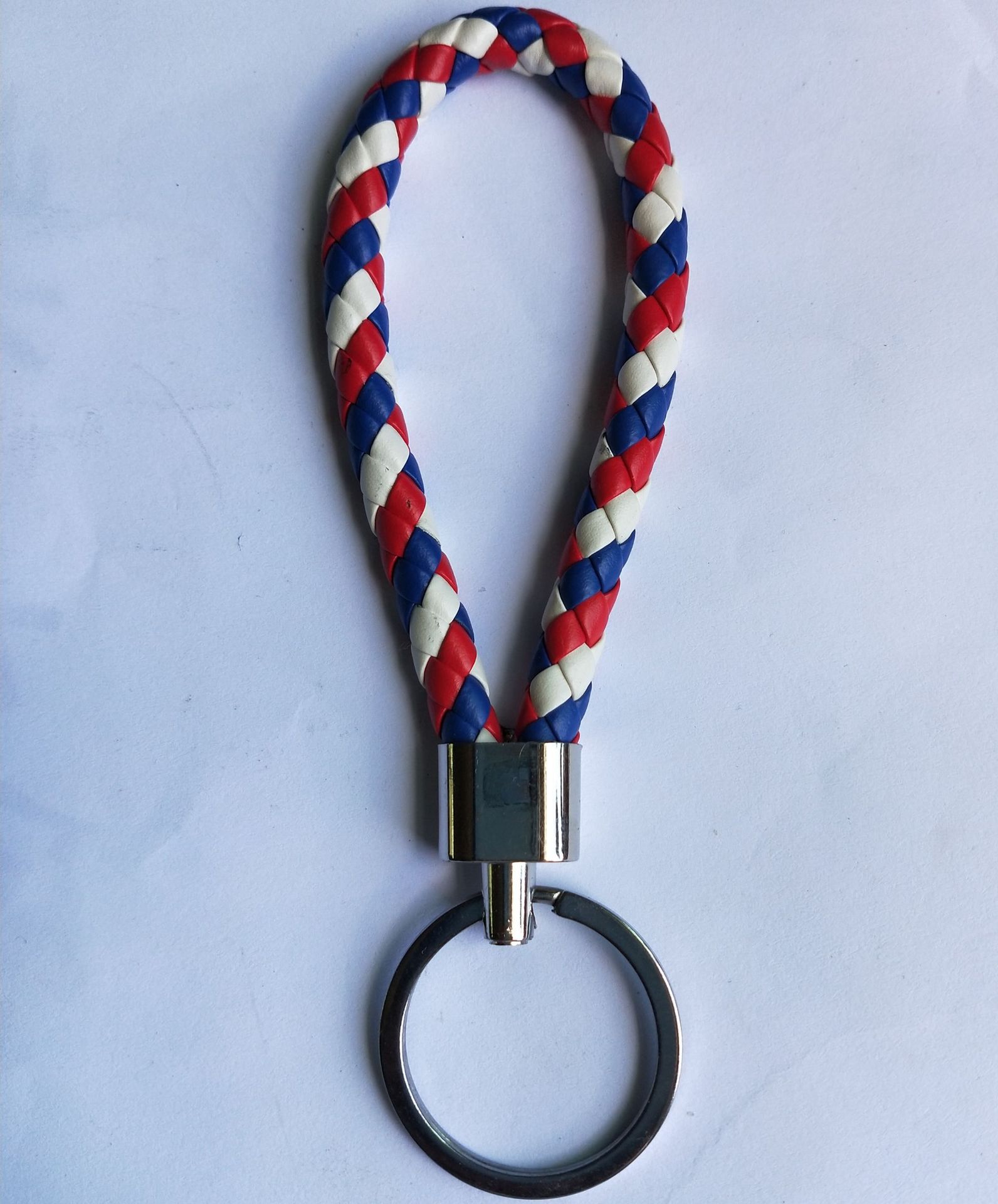 35 white sapphire blue red