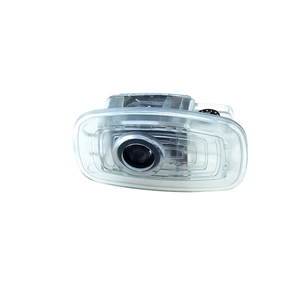 新しいCLACLS <span class=keywords><strong>LED</strong></span>車用ウェルカムライトドアロゴレーザープロジェクターランプW218W219 W222 CT EクラスクーペA207C207エラーフリー