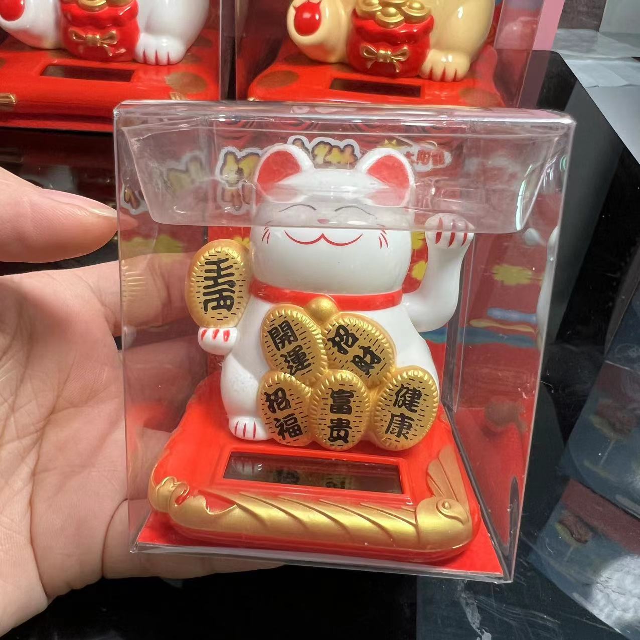 Chinese Fortune Cat white