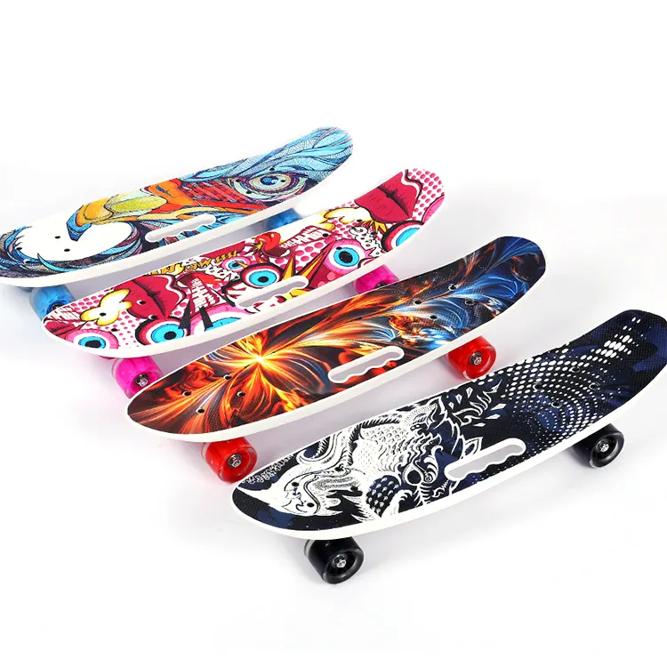 Zhoya Good Quality Mall Fisch Flash Allrad Skateboard PU Flash Allrad Roller Kreative Graffiti Kinder tragbare Fische