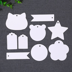 Agujero reforzado y cuerda elástica adjunta Etiquetas de precio grabables Envío de regalo Etiquetas colgantes de papel en blanco con cuerda - Product Image 4