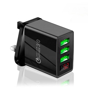 热卖DC <span class=keywords><strong>3</strong></span> <span class=keywords><strong>USB</strong></span> 5V <span class=keywords><strong>3</strong></span>.1A旅行充电器智能发光二极管数字显示壁式充电器OVP <span class=keywords><strong>3</strong></span>端口欧盟/美国/英国插头家用充电器