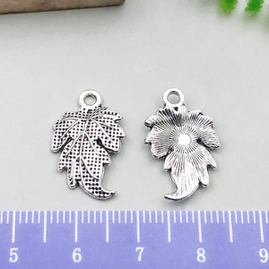 DIY Retro gümüş Hollow alaşım takı yaprak-tema bilezik kolye küpe akçaağaç yaprağı kolye ile günlük giyim parti için - Product Image 3