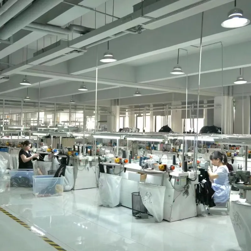 Kleidungshersteller personalisieren hochwertige bestickte spitzenpatchwork-kleider für kleine bestellungen in chinesischen fabriken