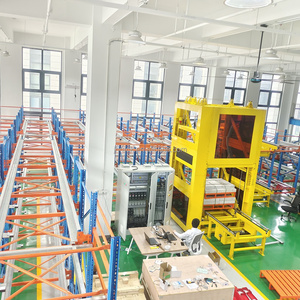 Smart <span class=keywords><strong>Design</strong></span> High Density Warehouse Racking <span class=keywords><strong>System</strong></span> Heavy Duty 4 Way Pallet Rack para Armazenamento Sala Fria Racks Sistema Racks Asrs
