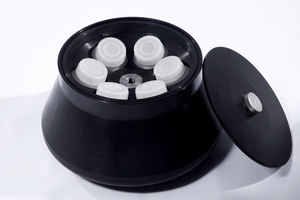 Grote Capaciteit Gekoelde Centrifuge Met Max Snelheid 8000Rpm, Capaciteit 6X2400Ml - Product Image 5