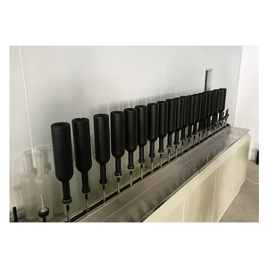 Linea di produzione manuale di rivestimento a spruzzo di colore liquido per bottiglia di profumo - Product Image 2