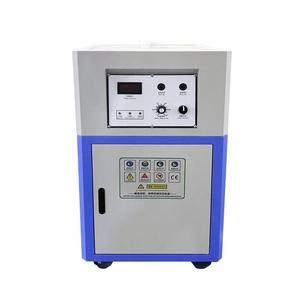 工作温度为2000 ℃ 的石英坩埚铂熔化炉 - Product Image 1