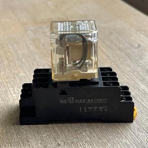 Nuovo e originale Plc POTTER Amp BRUMFIELD KHU17A11120 relè con PYF14A presa BASE 14 PIN PLC Controller di programmazione - Product Image 1