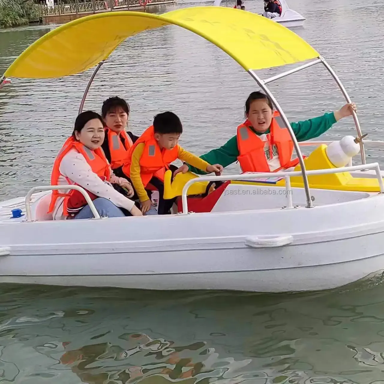 Piscina party giochi d'acqua in plastica paraurti barca elettrica turismo barca telecomando illuminazione di lusso piscina gonfiabile