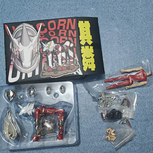 Mô hình GT có sẵn Mũ bảo hiểm Seiya Pegasi Ghế ngồi màu tím nhân vật hành động - Product Image 6