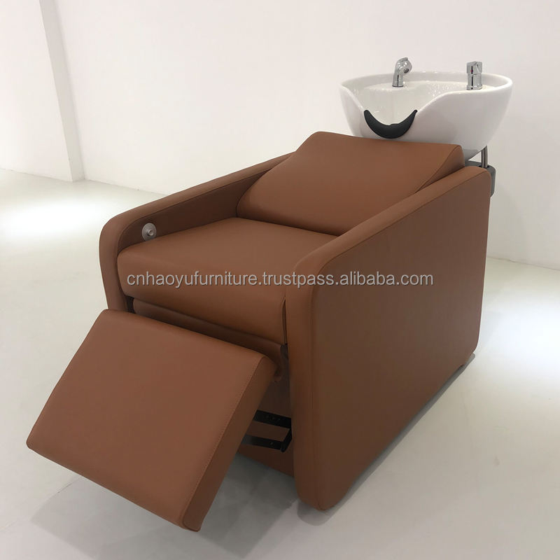 สีน้ำตาล