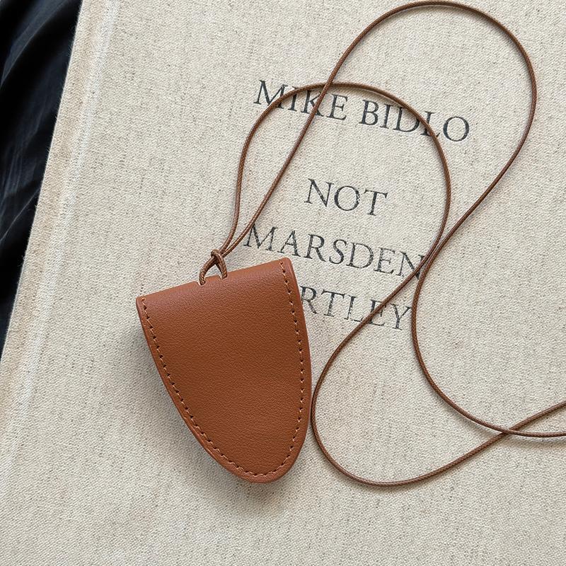 Collier clip à lunettes magnétique en cuir marron clair