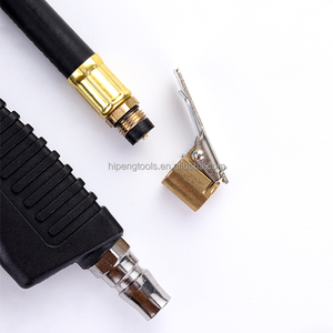 Diseño de mango ergonómico para una solución portátil multifunción automática para una gestión precisa de la presión de los neumáticos - Product Image 4