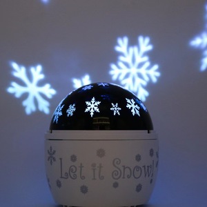 Cadena de luces de proyección de copo de nieve LED impermeable árbol de Navidad luces nocturnas decorativas estrellas giratorias Luna para niños - Product Image 5