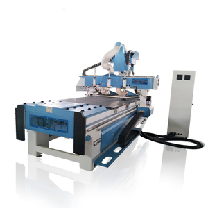 Troca automática de ferramentas <span class=keywords><strong>cnc</strong></span> <span class=keywords><strong>router</strong></span> máquina de corte de madeira máquina de gravura do <span class=keywords><strong>atc</strong></span> <span class=keywords><strong>router</strong></span> <span class=keywords><strong>cnc</strong></span> tipo de disco