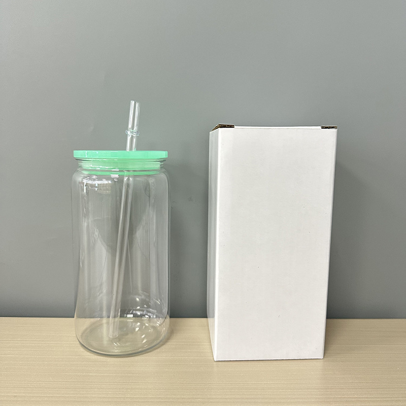 Transparent cup + green lid