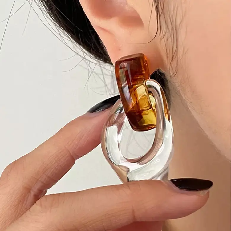 2022 Korean Contrast Color Mixed Amber Clear Acrylic Earrings Irregular Hollow Circle Transparent Resin Earring Women Jewelry