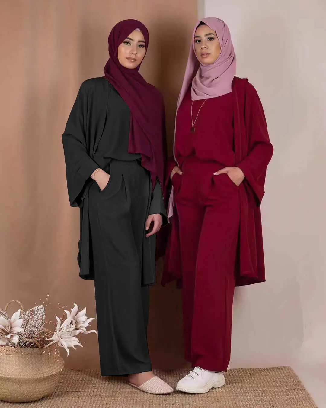ドバイの女性からの新しいアバヤ2023トルコ無地3ピースジャンプスーツとセットイスラムドレスとヒジャーブイスラム教徒の服