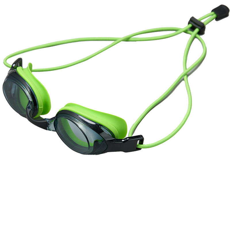 สีดำและสีเขียว