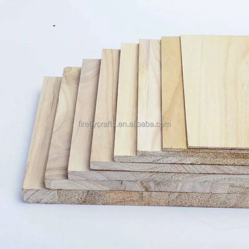 चीनी ठोस लकड़ी पाइन बोर्ड निर्माण सामग्री पाइन लकड़ी पाउलाउनिया लकड़ी उंगली से जुड़े बोर्ड