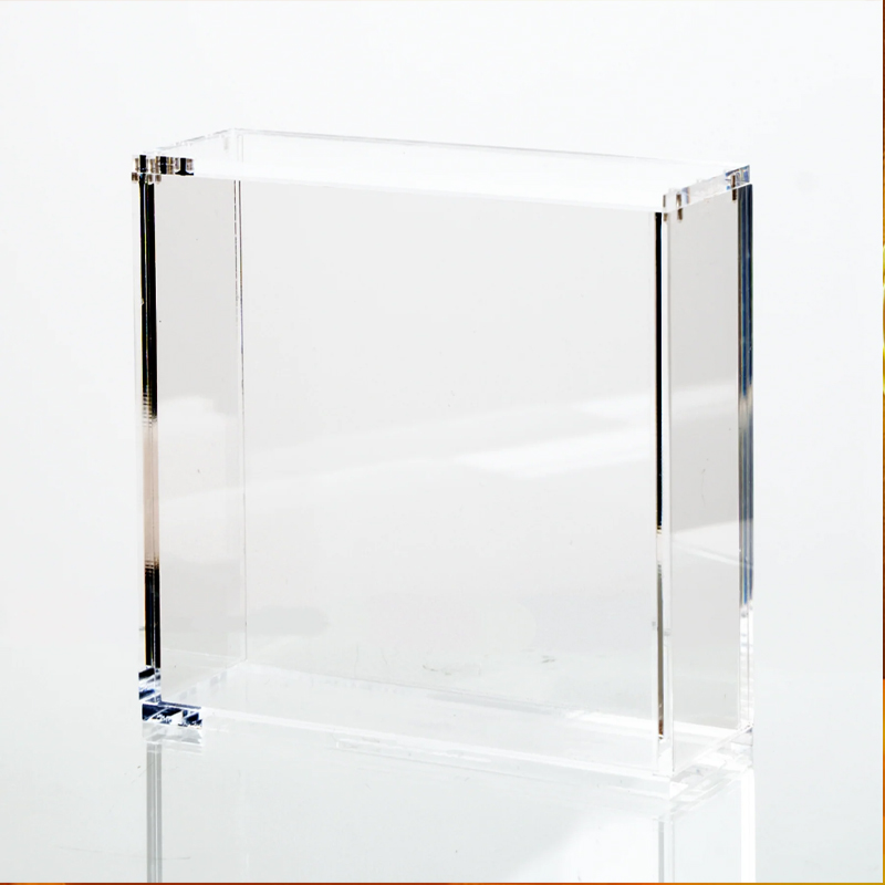 Build and Battle Acrylic Case