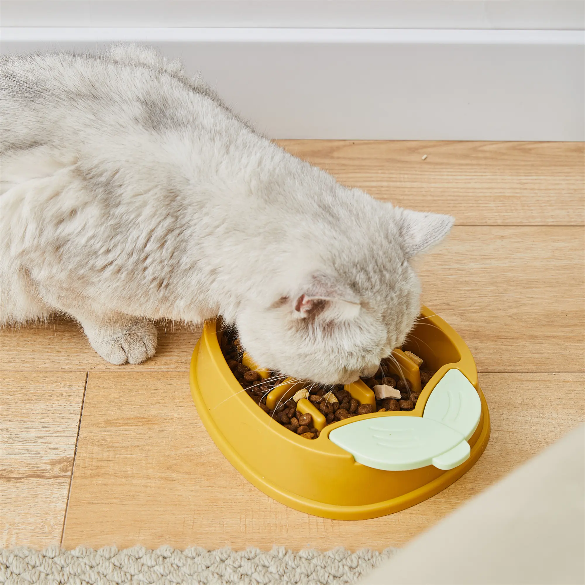 Goede Prijs Ananas Anti-Choke Hond Slow Feeder Voerbak Slow Feeder Voor Kleine Middelgrote Fokkerij