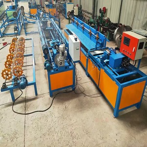 Máquina de fabricación de red de malla de alambre de plástico Máquina para hacer cerca de eslabones de cadena