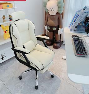耐久性のあるPUメタルを備えたモダンで快適なエグゼクティブマネージャーチェアフットレストリクライニングロック機能オフィス家庭用 - Product Image 3