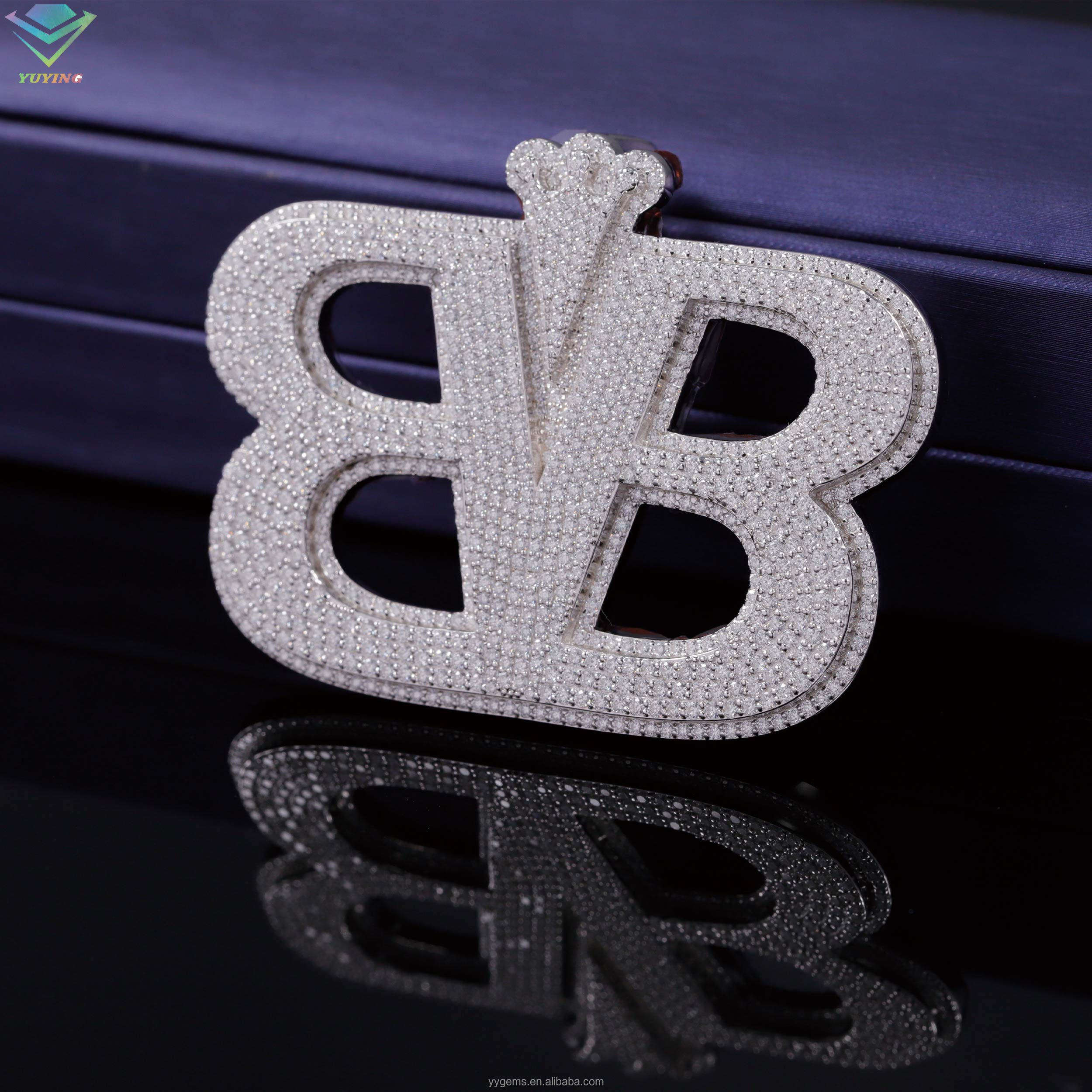 colgante con logotipo