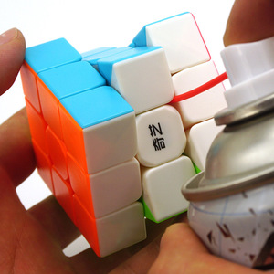 QIYI Warrior S Magic Cube 3x3 สําหรับของเล่นเพื่อการศึกษาเด็กความเร็ว Cube ปรับแต่งโลโก้กล่องพลาสติกอยู่ไม่สุขของเล่น - Product Image 5