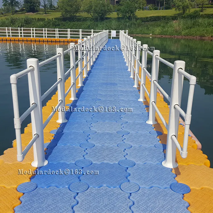 Muelle de pontón flotante modular como puente flotante