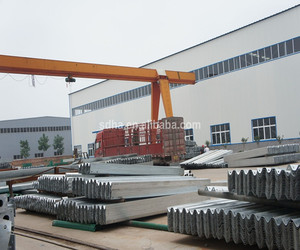 Snelweg Fabriek Wholesale Prijs Hoge Kwaliteit Gegalvaniseerd W-Beam Guard Rail Verkeersbarrières Veiligheidshek Voor Wegbescherming - Product Image 4