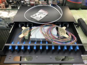 Caja de terminales ópticas de Panel de conexión de 19 pulgadas de montaje en rack FTTH de alta calidad para conectores de adaptadores ópticos SMF MMF DX Fiber SC FC ST LC - Product Image 6