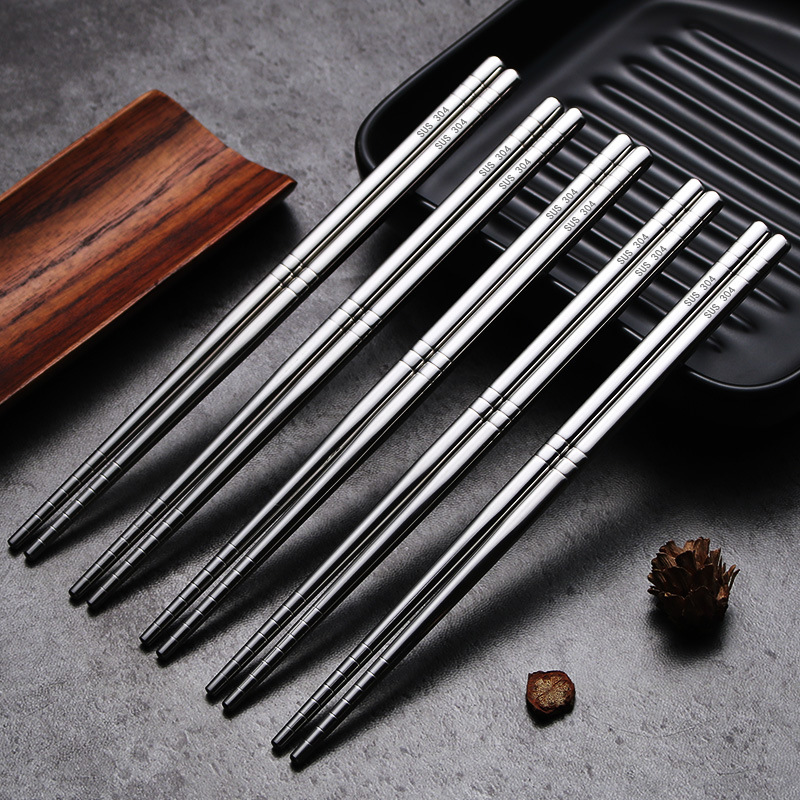 304 Metal Traditional Korean Lightweight Chopstick set gift Chinese chopsticks with logo Hot Sale Supermarket