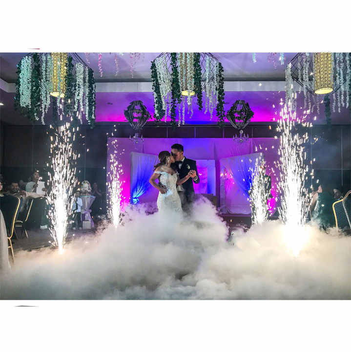 Large Power 700W Sparkler Machine Wireless Remote Control Fireworks for Wedding Party DJ