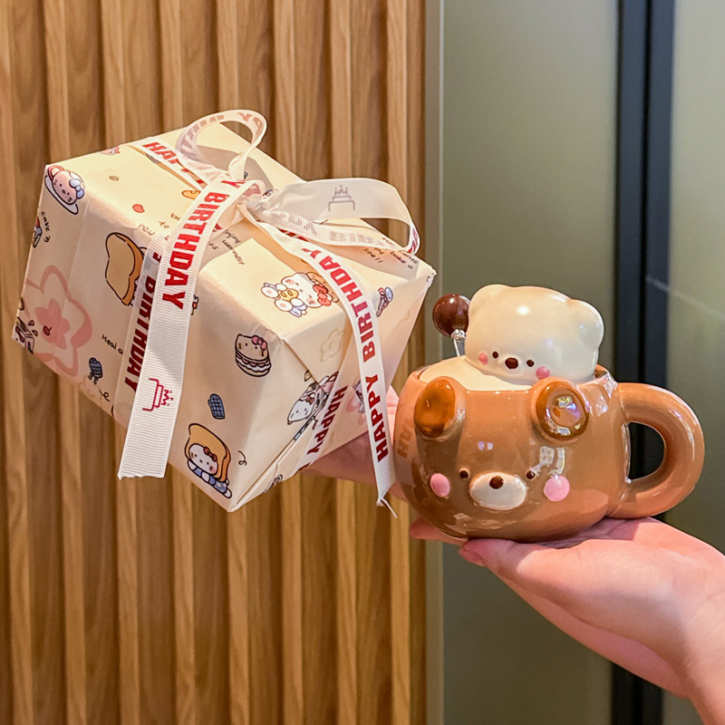 Stereo probe bear-brown-cup cover ball spoon gift pack