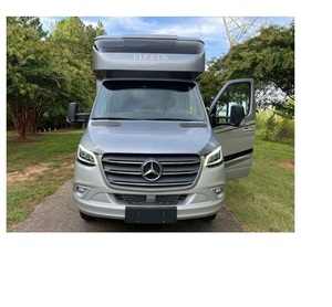 2020年メルセデスベンZスプリンター4500 Tiffin Wayfarer 25QW Motorhome Rhd/Lhd世界的に輸出する準備ができました
