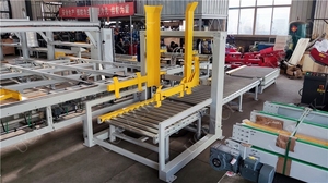Pallettizzatore automatico in cartone con interfaccia multilingue e Design a pinza a cambio rapido - Product Image 2