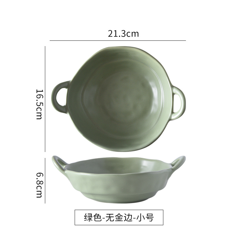 Cuenco pequeño de forma irregular con dos asas, color verde té.