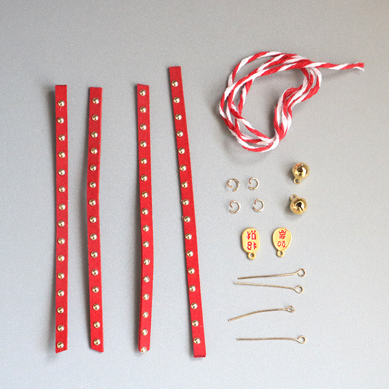 Accessoires pour poupées en fil