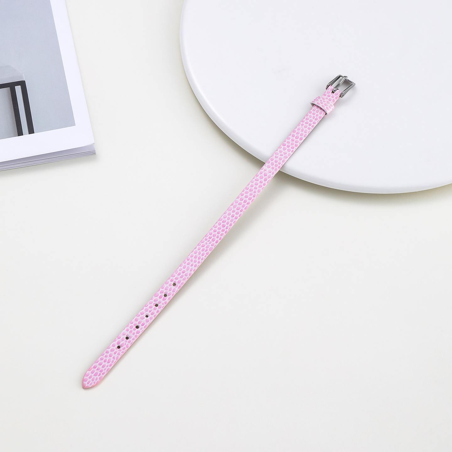 Boucle carrée en acier rose de 8 mm (env.220 mm de long)