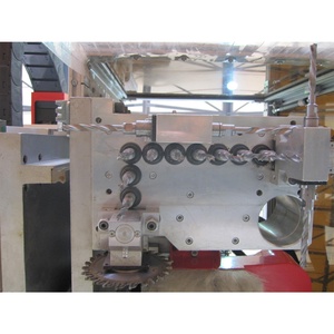 Cabezal de perforación 5 + 4 de alta calidad, máquina de anidamiento CNC de China, diseño de puerta de madera, fabricación de enrutador CNC de madera ATC de 4 ejes, precio - Product Image 5