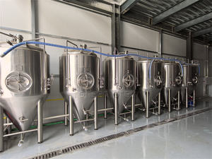 1-2 Biere/Tag 1000L bis 2000L Mash/Lauter Tun Brew house System mit HLT - Product Image 2