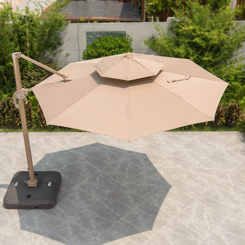 khaki round