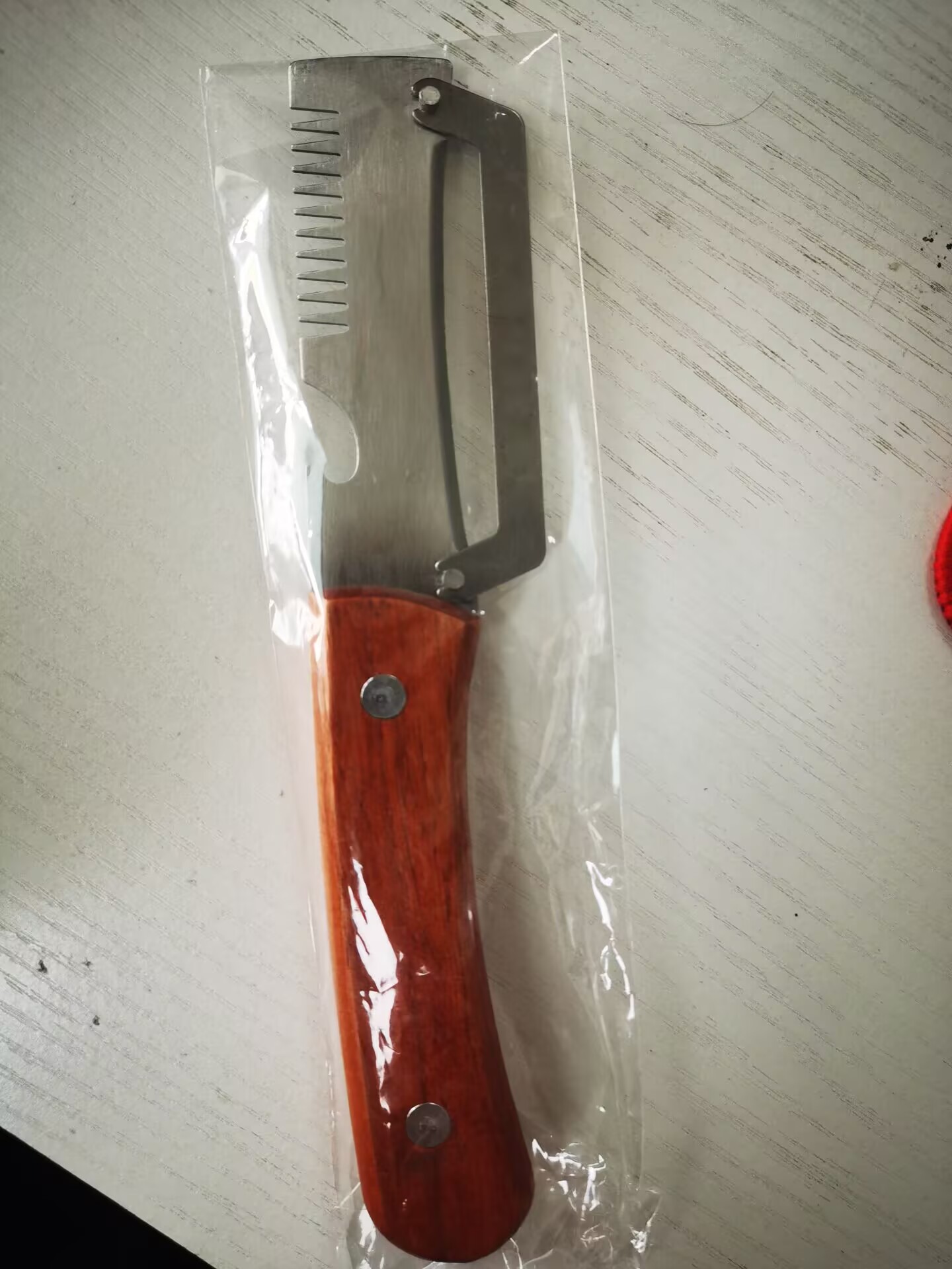 Éplucheur rasoir 3 en 1 marron foncé
