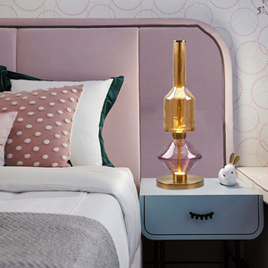 Phong Cách Bắc Âu Đèn Bàn Kính Với Cảm Ứng Hiện Đại Ánh Sáng Sáng Tạo Sau Hiện Đại Thiết Kế Retro Sang Trọng Xách Tay Cho Đọc Sách Kim Loại Bóng Râm - Product Image 4