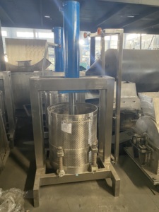 500kg/h Cassava <strong>Paste</strong> Dewatering <strong>Machine</strong> Garri and Cassava Flour Slurry Dehydrator Gari Hydraulic Press